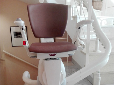 12_12_54silla-salvaescaleras-cabecera