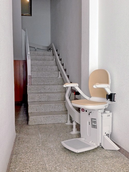 silla-salvaescaleras-curva-2